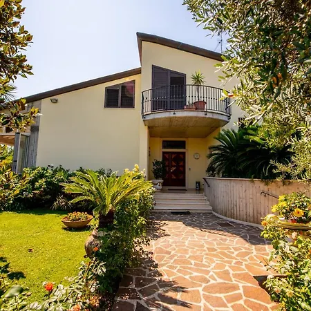 Tigli Luxury Bed and Breakfast