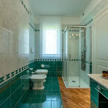 Tigli Luxury 4* Martinsicuro