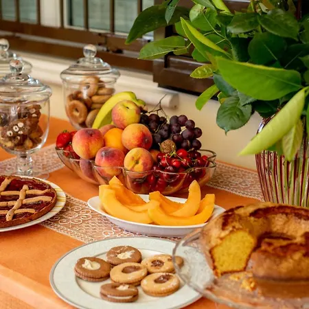 Tigli Luxury Bed and Breakfast 4*